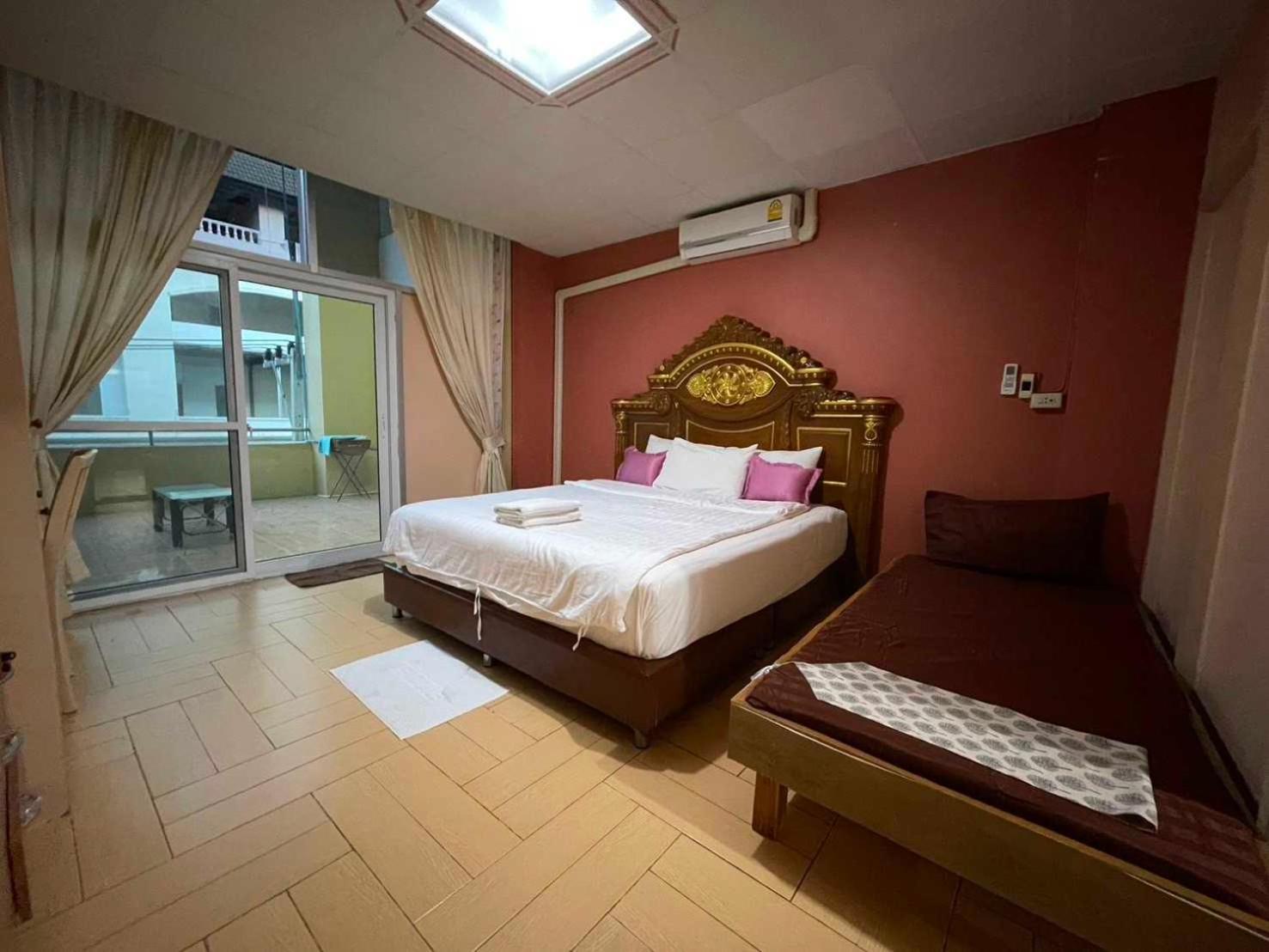 Oyo 75486 Anna Residence Jomtien Экстерьер фото