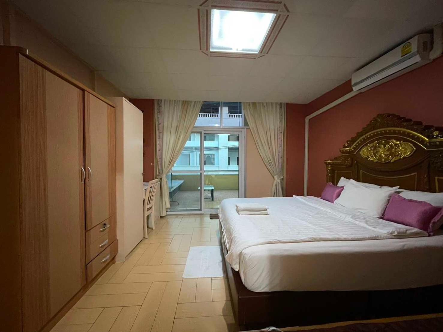 Oyo 75486 Anna Residence Jomtien Экстерьер фото