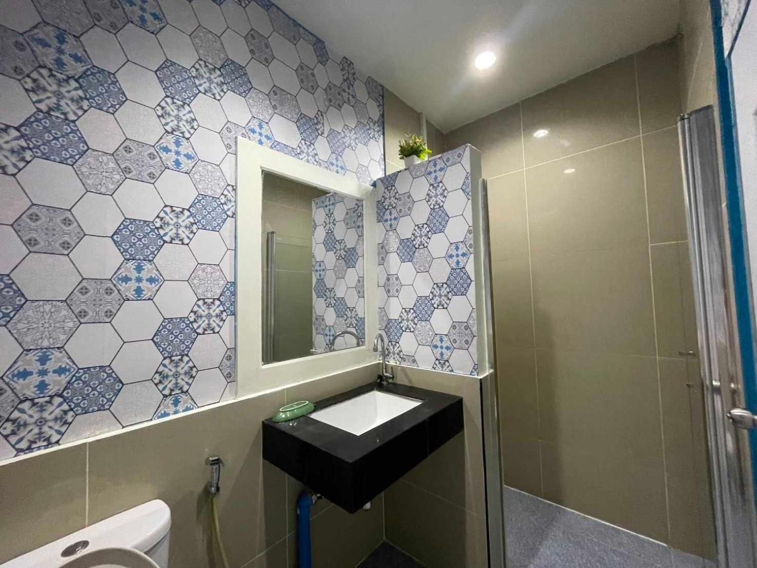 Oyo 75486 Anna Residence Jomtien Экстерьер фото