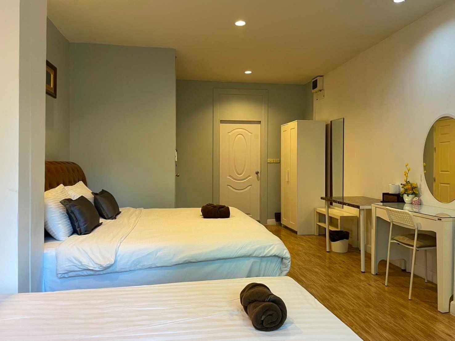 Oyo 75486 Anna Residence Jomtien Экстерьер фото