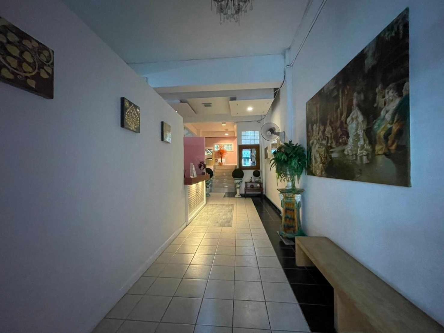 Oyo 75486 Anna Residence Jomtien Экстерьер фото