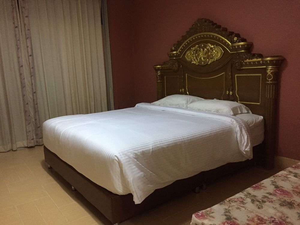 Oyo 75486 Anna Residence Jomtien Экстерьер фото