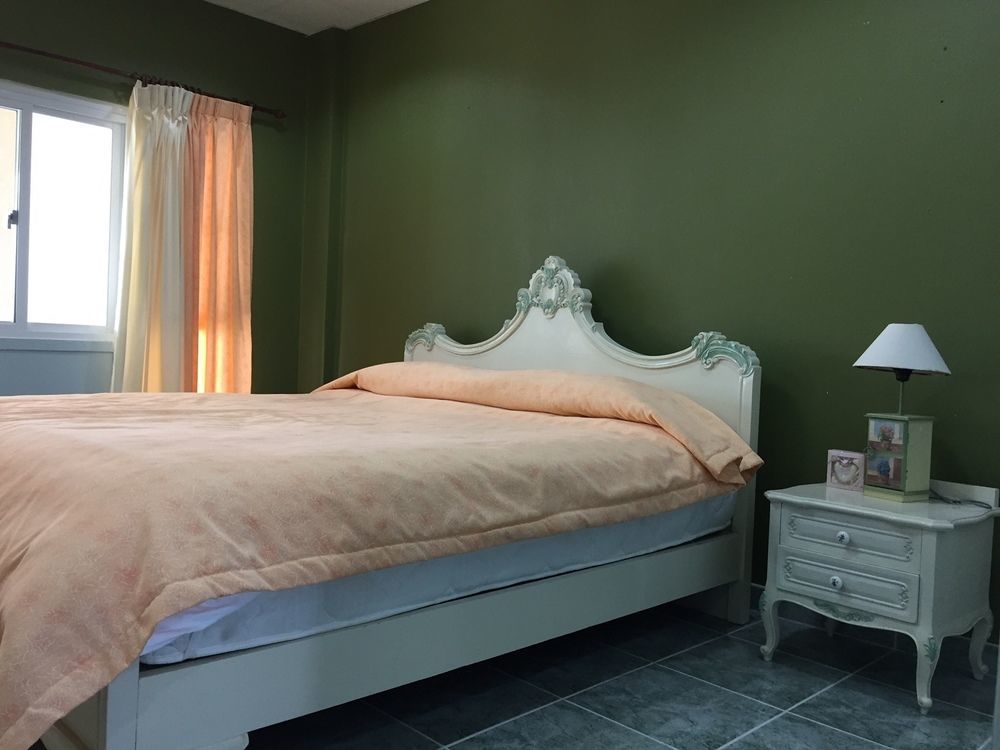 Oyo 75486 Anna Residence Jomtien Экстерьер фото